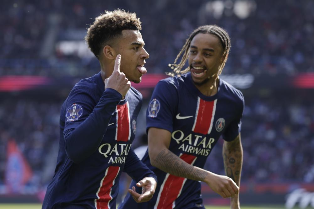 利重塑中场 利重塑中场